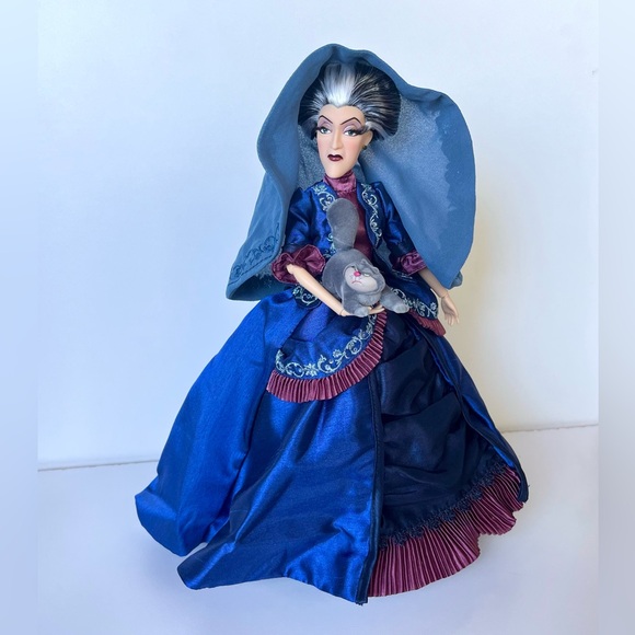 Lady Tremaine Limited Edition Doll Disney Designer Fairytale Heroes Villains